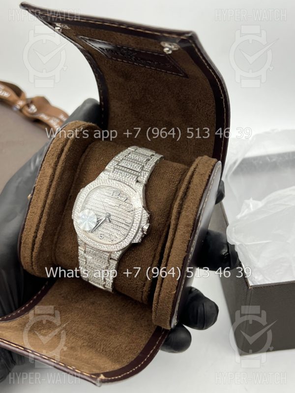 Товар Patek Philippe Nautilus 35mm 7118/1450G-001 Фото 4 - Patek Philippe Nautilus 35mm 7118/1450G-001