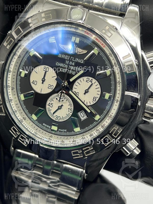 Фото 6 - Breitling Chronomat 44 Black Art 6805