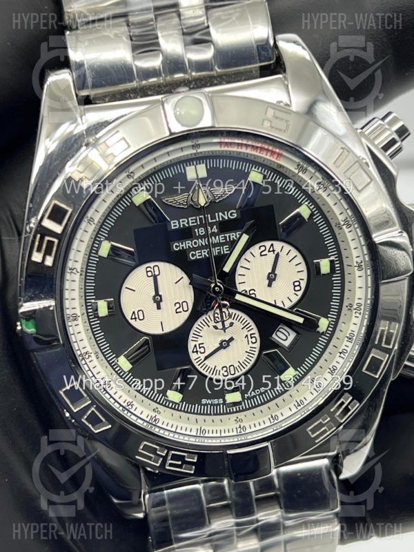 Фото 9 - Breitling Chronomat 44 Black Art 6805