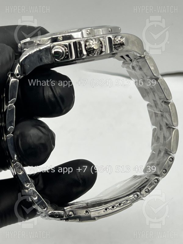 Фото 11 - Breitling Chronomat 44 Black Art 6805