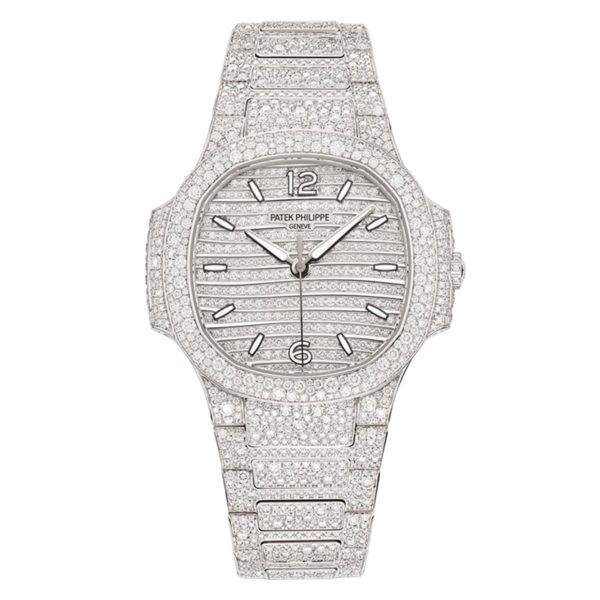 Товар Patek Philippe Nautilus 35mm 7118/1450G-001 Фото 1 - Patek Philippe Nautilus 35mm 7118/1450G-001