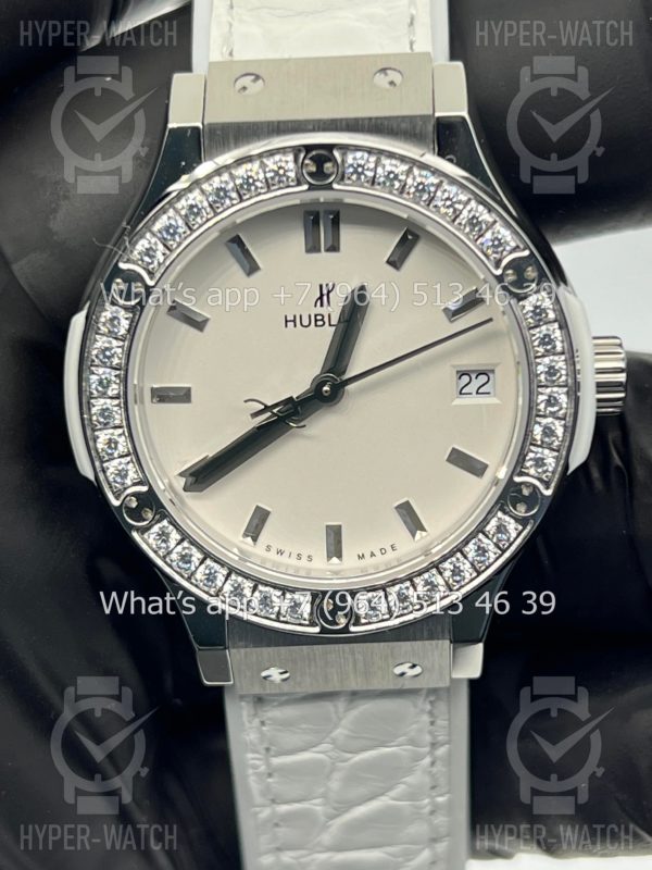 Товар Hublot Classic Fusion 33mm 581.NE.2010.LR.1204 Фото 2 - Hublot Classic Fusion 33mm 581.NE.2010.LR.1204