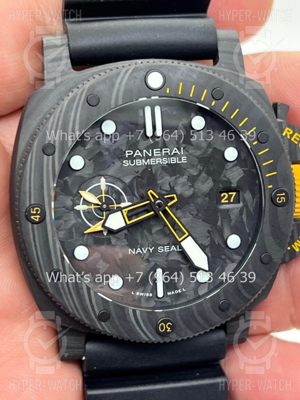 Товар Officine Panerai Luminor Submersible PAM01324 Фото 3 - Officine Panerai Luminor Submersible PAM01324