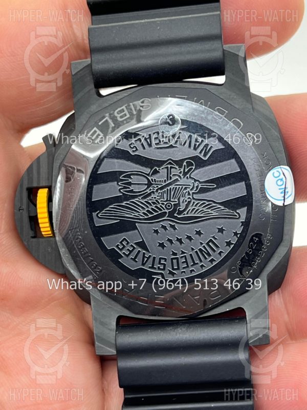 Товар Officine Panerai Luminor Submersible PAM01324 Фото 12 - Officine Panerai Luminor Submersible PAM01324