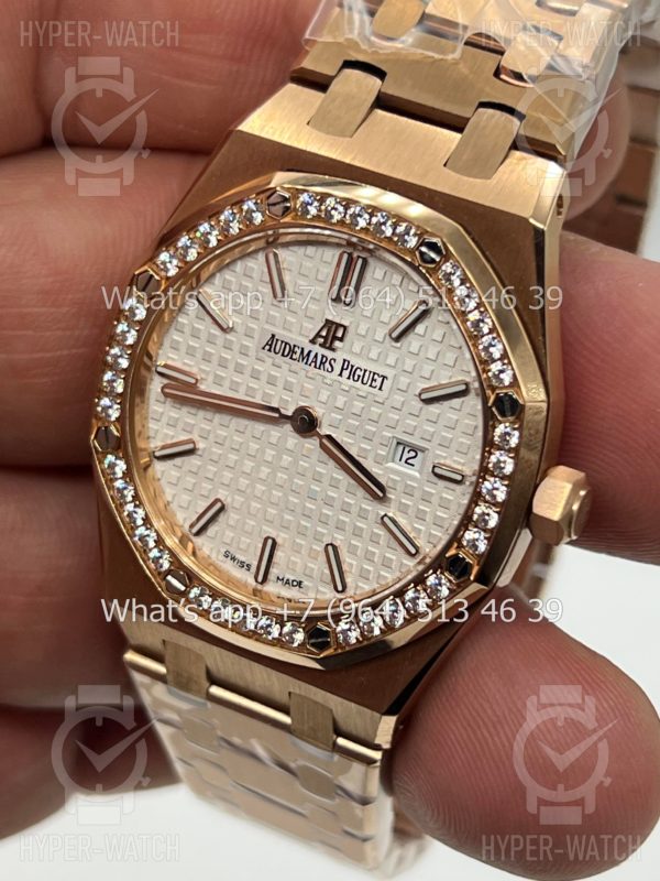 Товар Audemars Piguet Royal Oak 33mm 67651OR.ZZ.1261OR.01 Фото 3 - Audemars Piguet Royal Oak 33mm 67651OR.ZZ.1261OR.01