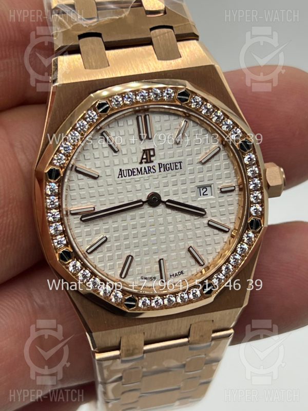 Товар Audemars Piguet Royal Oak 33mm 67651OR.ZZ.1261OR.01 Фото 4 - Audemars Piguet Royal Oak 33mm 67651OR.ZZ.1261OR.01