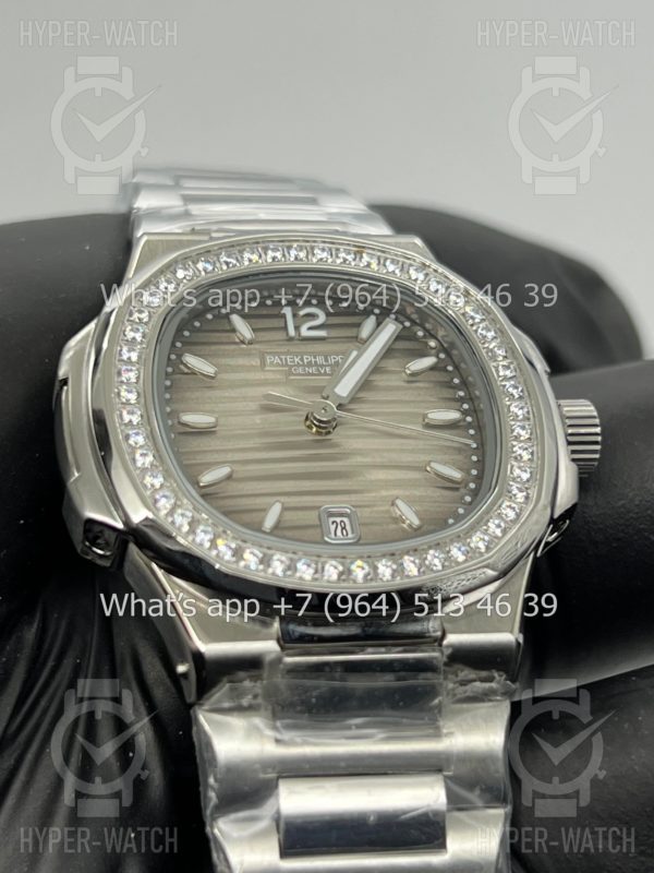 Фото 5 - Patek Philippe Nautilus 32mm Art 8121