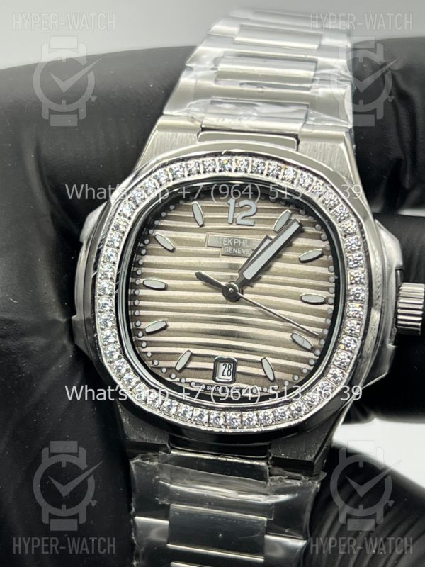 Фото 6 - Patek Philippe Nautilus 32mm Art 8121