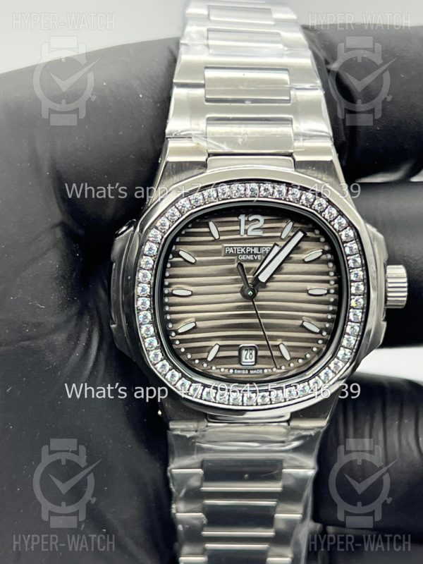 Фото 10 - Patek Philippe Nautilus 32mm Art 8121