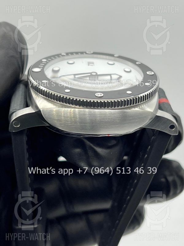 Товар Officine Panerai Luminor Submersible Luna Rossa PAM1579 Фото 11 - Officine Panerai Luminor Submersible Luna Rossa PAM1579