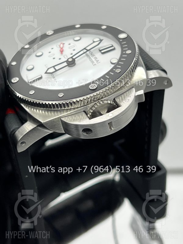 Товар Officine Panerai Luminor Submersible Luna Rossa PAM1579 Фото 13 - Officine Panerai Luminor Submersible Luna Rossa PAM1579