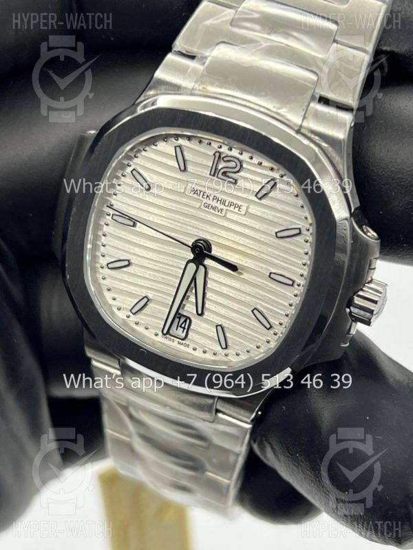 Товар Patek Philippe Nautilus 35mm 7118/1A-010 Steel Фото 2 - Patek Philippe Nautilus 35mm 7118/1A-010 Steel