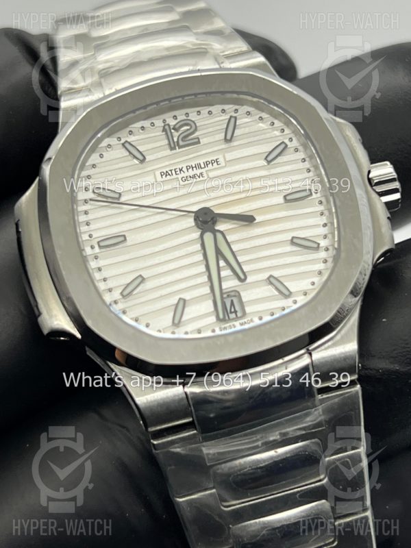 Товар Patek Philippe Nautilus 35mm 7118/1A-010 Steel Фото 4 - Patek Philippe Nautilus 35mm 7118/1A-010 Steel