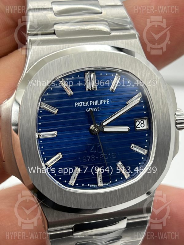 Фото 9 - Patek Philippe Nautilus 40mm 5711/1P 40th Anniversary Blue Steel