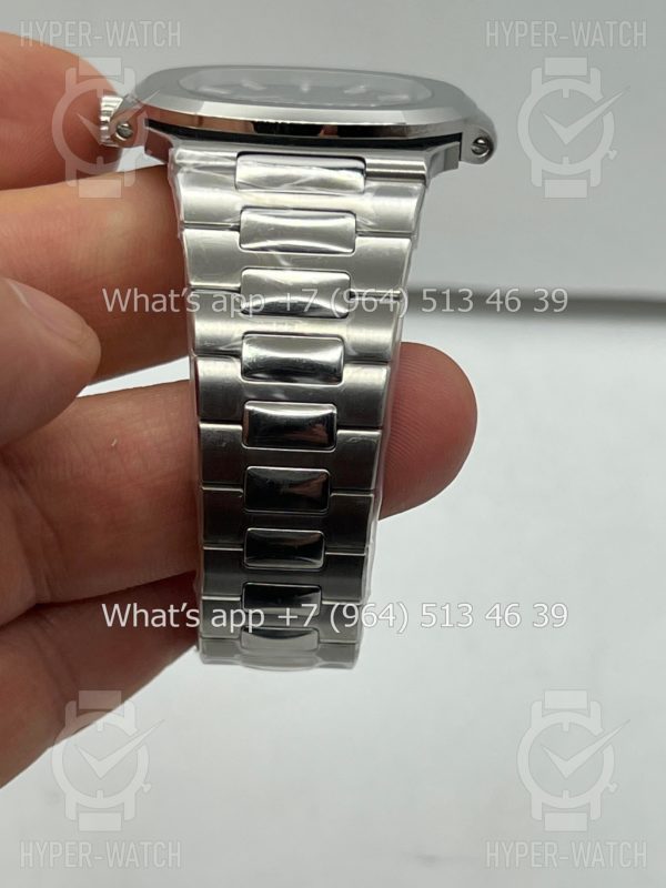 Фото 13 - Patek Philippe Nautilus 40mm 5711/1P 40th Anniversary Blue Steel
