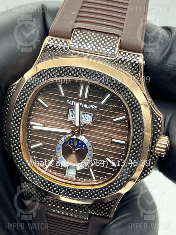 Фото 9 - Patek Philippe Nautilus 40mm Engraved Art 8879