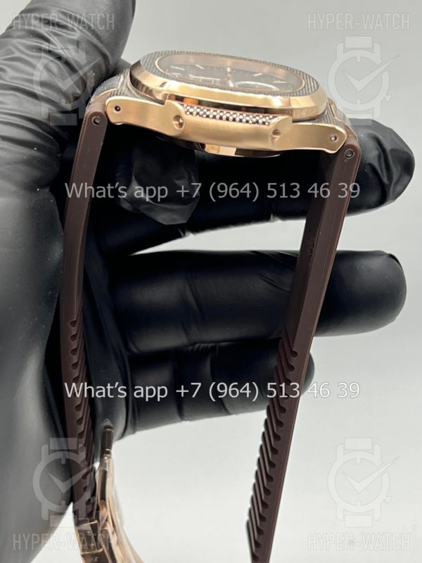 Фото 13 - Patek Philippe Nautilus 40mm Engraved Art 8879