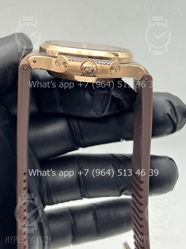 Фото 15 - Patek Philippe Nautilus 40mm Engraved Art 8879