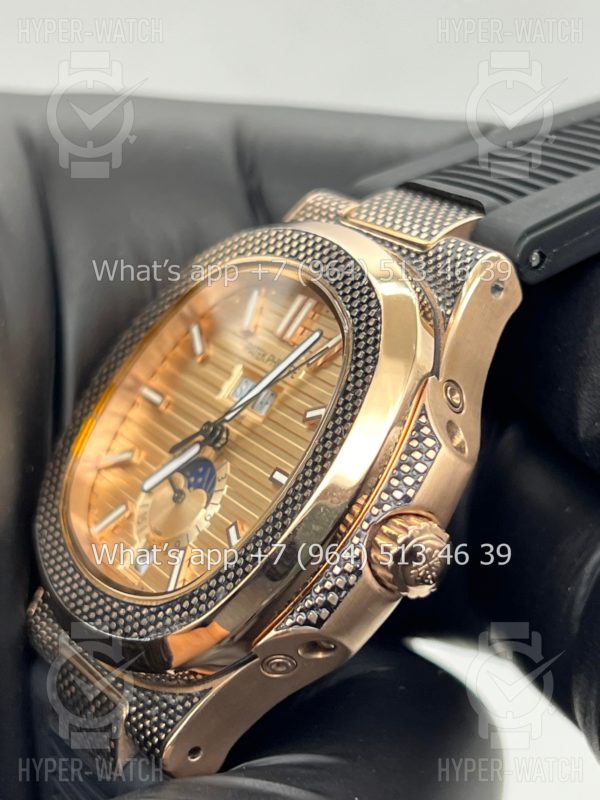 Фото 8 - Patek Philippe Nautilus 40mm Engraved Art 8880