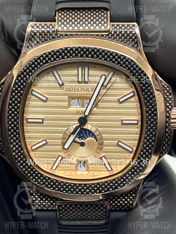 Фото 9 - Patek Philippe Nautilus 40mm Engraved Art 8880