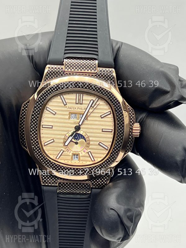 Фото 10 - Patek Philippe Nautilus 40mm Engraved Art 8880