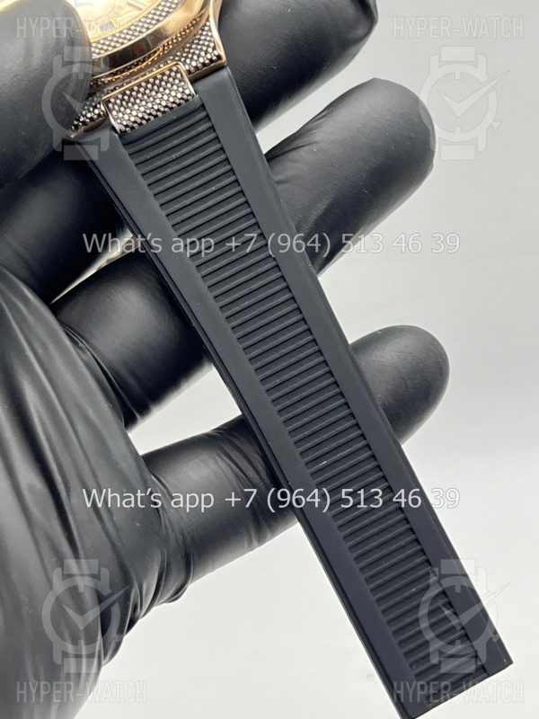 Фото 11 - Patek Philippe Nautilus 40mm Engraved Art 8880