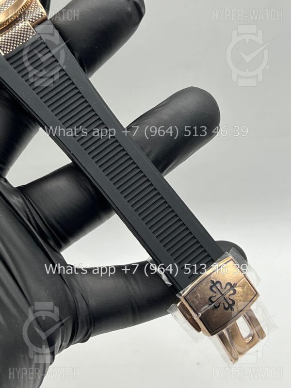 Фото 12 - Patek Philippe Nautilus 40mm Engraved Art 8880