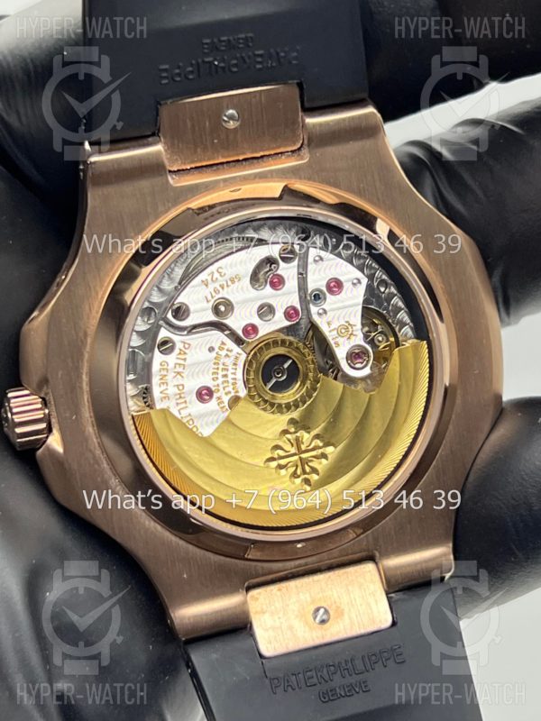 Фото 17 - Patek Philippe Nautilus 40mm Engraved Art 8880