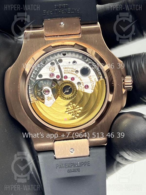 Фото 18 - Patek Philippe Nautilus 40mm Engraved Art 8880
