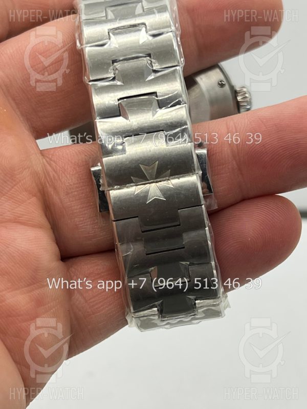 Фото 14 - Vacheron Constantin Overseas 42mm 47450/B01A