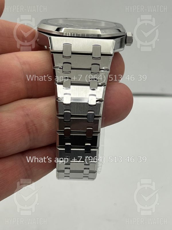 Товар Audemars Piguet Royal Oak 41mm 15500ST Steel Kaws Фото 5 - Audemars Piguet Royal Oak 41mm 15500ST Steel Kaws