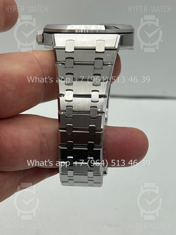 Товар Audemars Piguet Royal Oak 41mm 15500ST Steel Kaws Фото 7 - Audemars Piguet Royal Oak 41mm 15500ST Steel Kaws