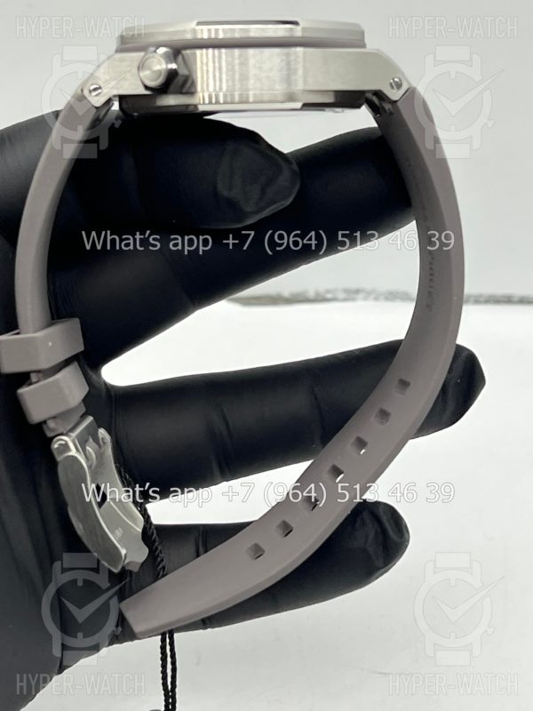 Товар Audemars Piguet Royal Oak Offshore Diver 15720ST.OO.A009CA.01 ZF Фото 7 - Audemars Piguet Royal Oak Offshore Diver 15720ST.OO.A009CA.01 ZF