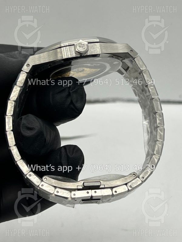 Фото 9 - Audemars Piguet Royal Oak 41mm 15400ST.OO.1220ST.03 Steel