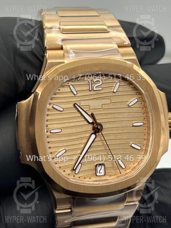 Товар Patek Philippe Nautilus 35mm 7118/1R-010 Steel Фото 5 - Patek Philippe Nautilus 35mm 7118/1R-010 Steel