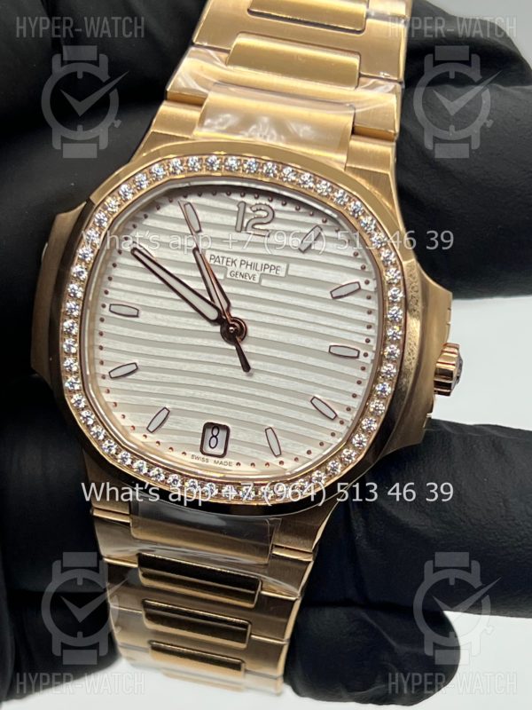 Товар Patek Philippe Nautilus 35mm 7118/1200R-001 Diamond Фото 2 - Patek Philippe Nautilus 35mm 7118/1200R-001 Diamond