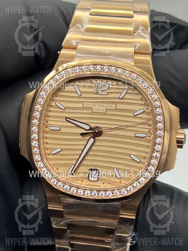 Фото 6 - Patek Philippe Nautilus 35mm 7118/1200R-010 Diamond