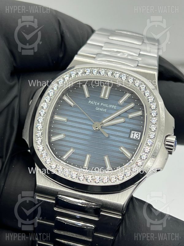 Товар Patek Philippe Nautilus 40mm 5713/1G-001 Фото 4 - Patek Philippe Nautilus 40mm 5713/1G-001