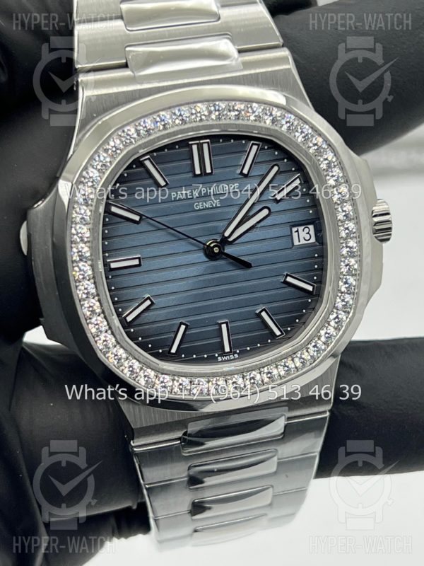 Товар Patek Philippe Nautilus 40mm 5713/1G-001 Фото 5 - Patek Philippe Nautilus 40mm 5713/1G-001