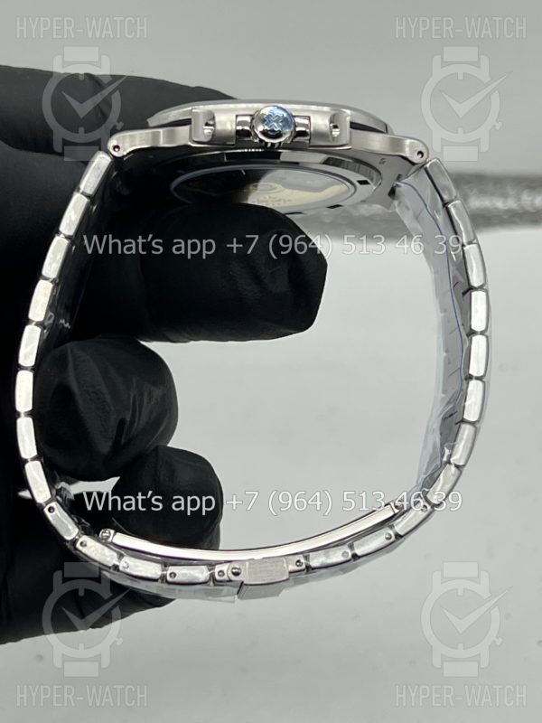 Товар Patek Philippe Nautilus 40mm 5713/1G-001 Фото 9 - Patek Philippe Nautilus 40mm 5713/1G-001