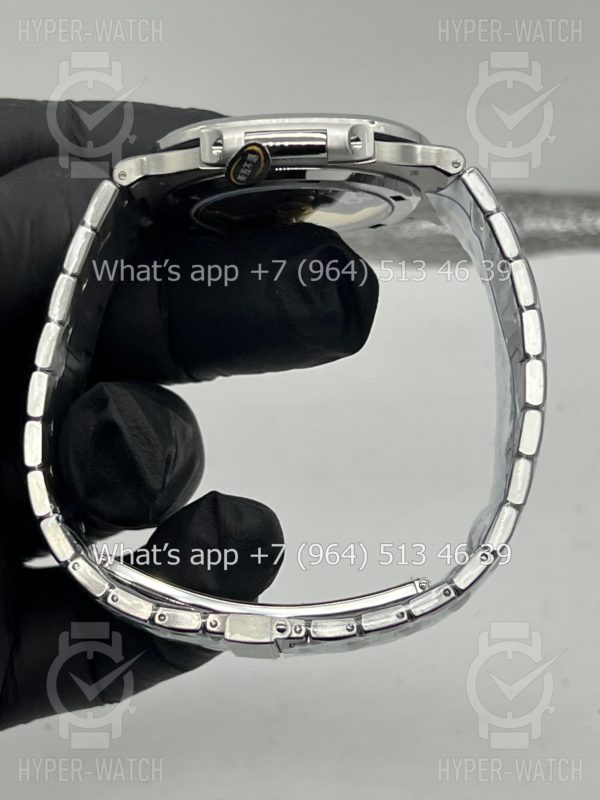 Товар Patek Philippe Nautilus 40mm 5713/1G-001 Фото 12 - Patek Philippe Nautilus 40mm 5713/1G-001