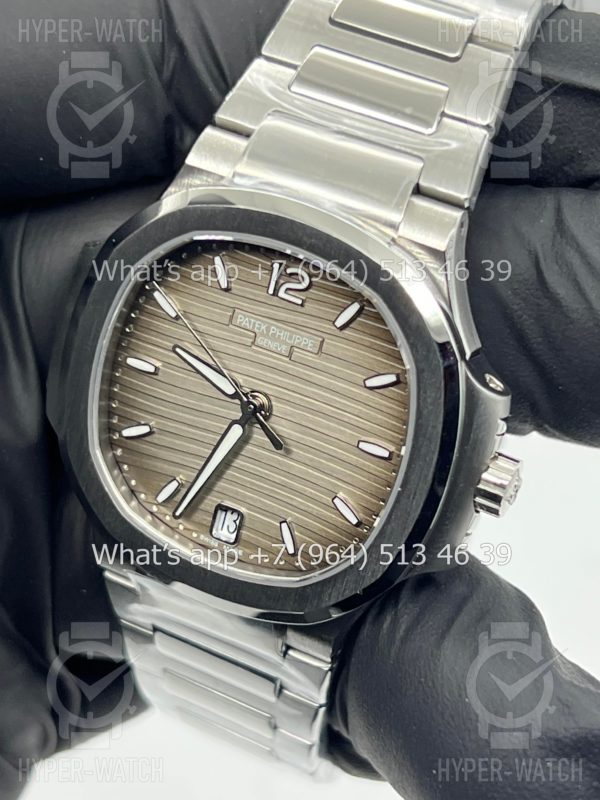 Товар Patek Philippe Nautilus 35mm 7118/1A-011 Steel Фото 3 - Patek Philippe Nautilus 35mm 7118/1A-011 Steel