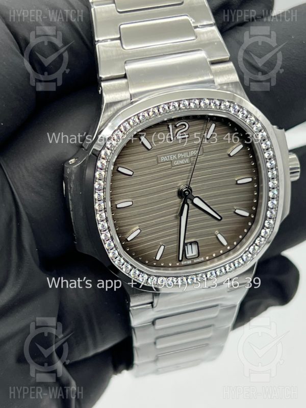 Фото 10 - Patek Philippe Nautilus 35mm 7118/1200A-011 Diamond