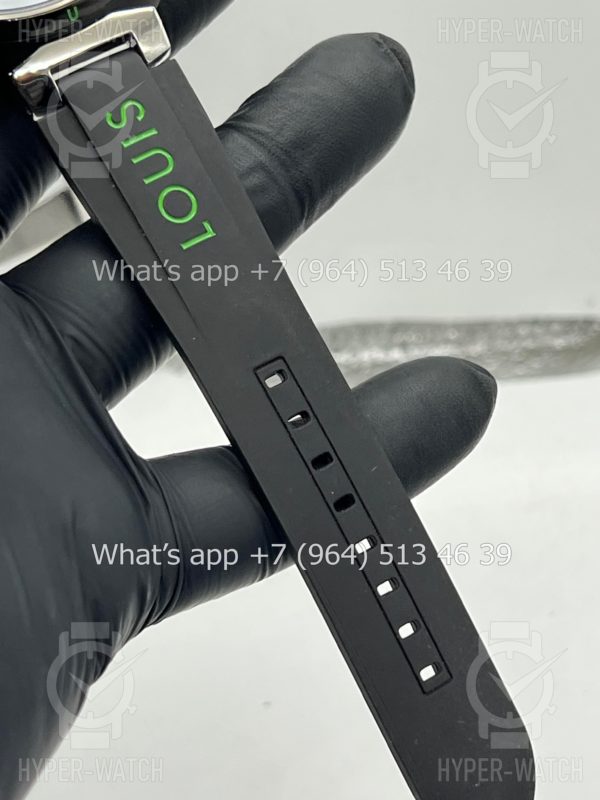 Товар Louis Vuitton Tambour Diver 44mm Green Фото 8 - Louis Vuitton Tambour Diver 44mm Green