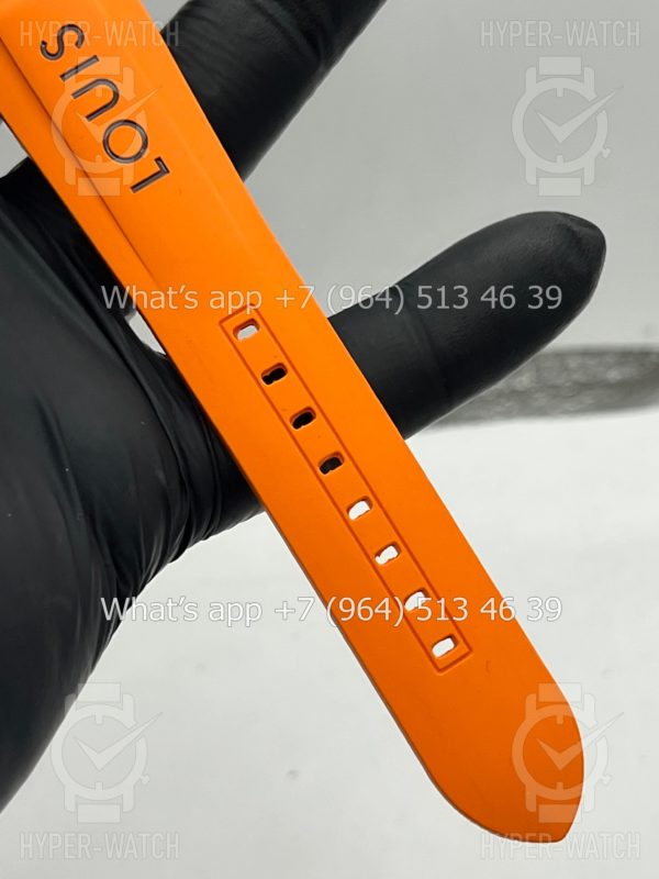 Товар Louis Vuitton Tambour Diver 44mm QA172A Фото 9 - Louis Vuitton Tambour Diver 44mm QA172A