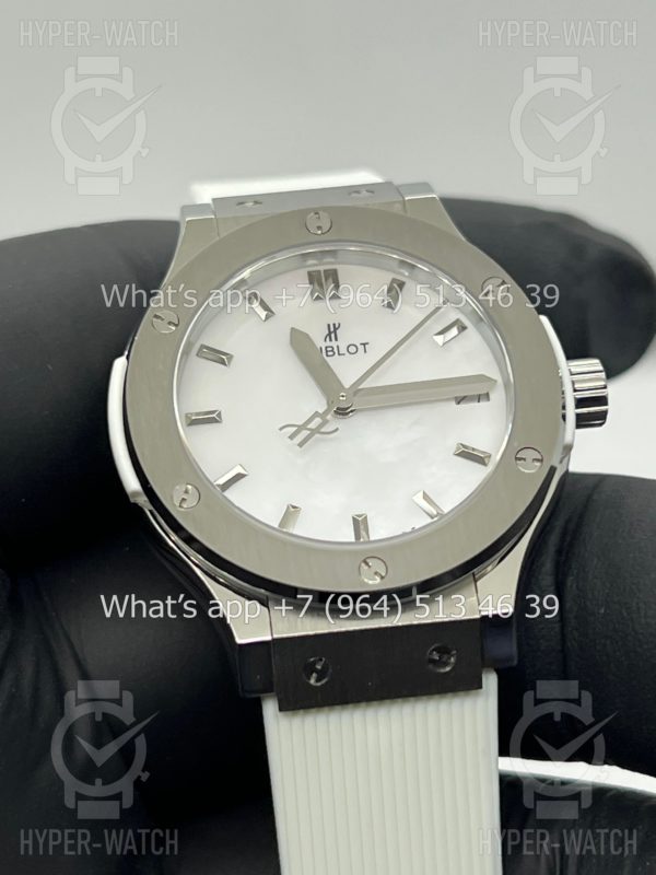 Товар Hublot Classic Fusion 33mm 581.NE.2010.LR Pearl Фото 5 - Hublot Classic Fusion 33mm 581.NE.2010.LR Pearl