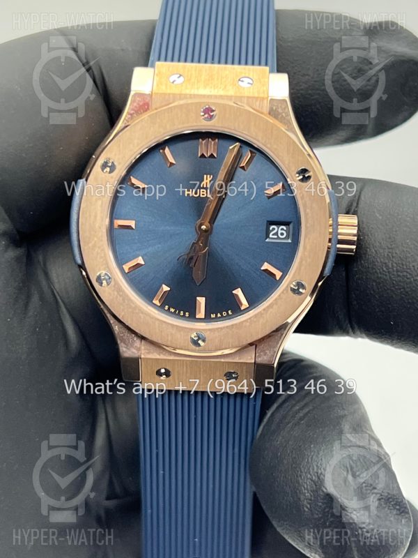 Товар Hublot Classic Fusion 33mm 581.OX.7180.RX Blue Фото 2 - Hublot Classic Fusion 33mm 581.OX.7180.RX Blue
