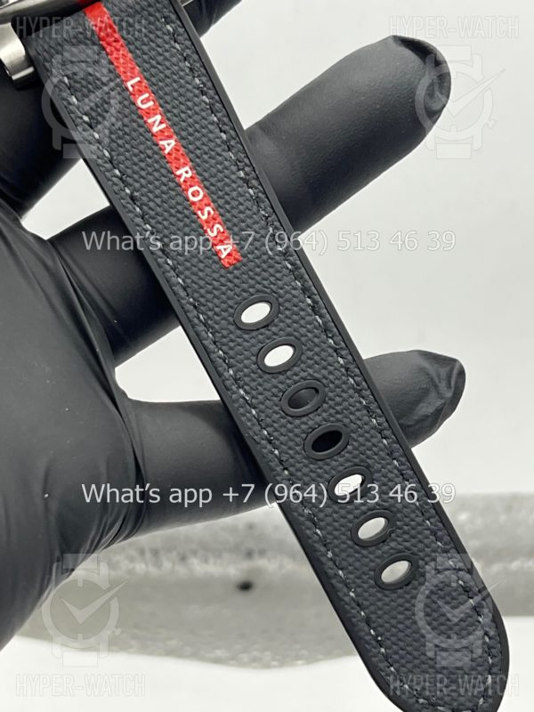 Фото 8 - Officine Panerai Luminor Submersible Luna Rossa PAM01681