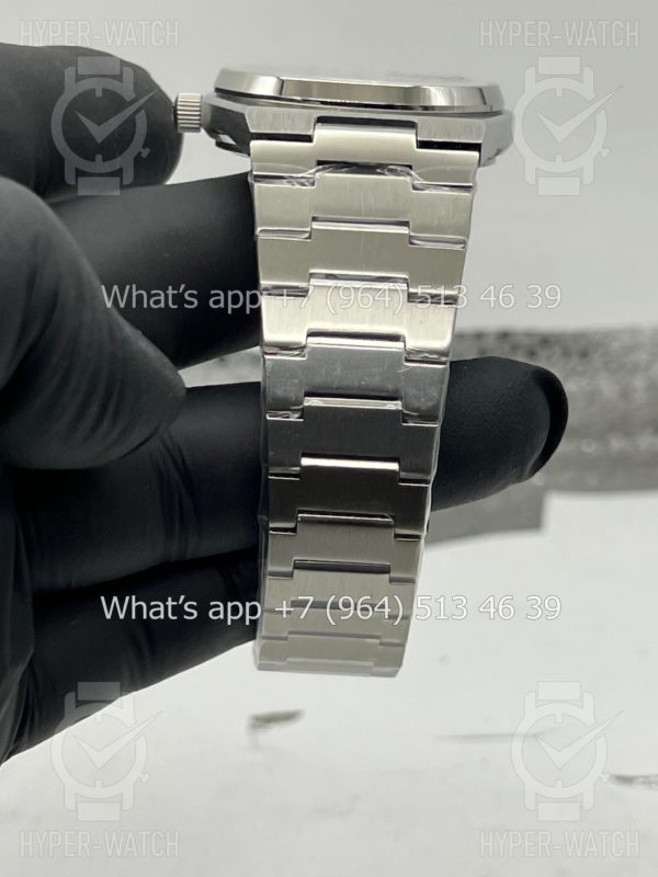 Фото 10 - Tissot PRX 40mm Art 10050