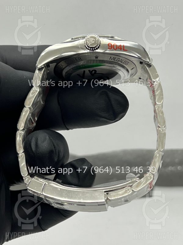Товар Rolex Milgauss 41mm 124300 Who Cares Steel Фото 11 - Rolex Milgauss 41mm 124300 Who Cares Steel